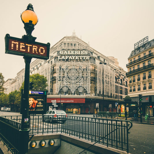 Paris (dark amber + rosewood)